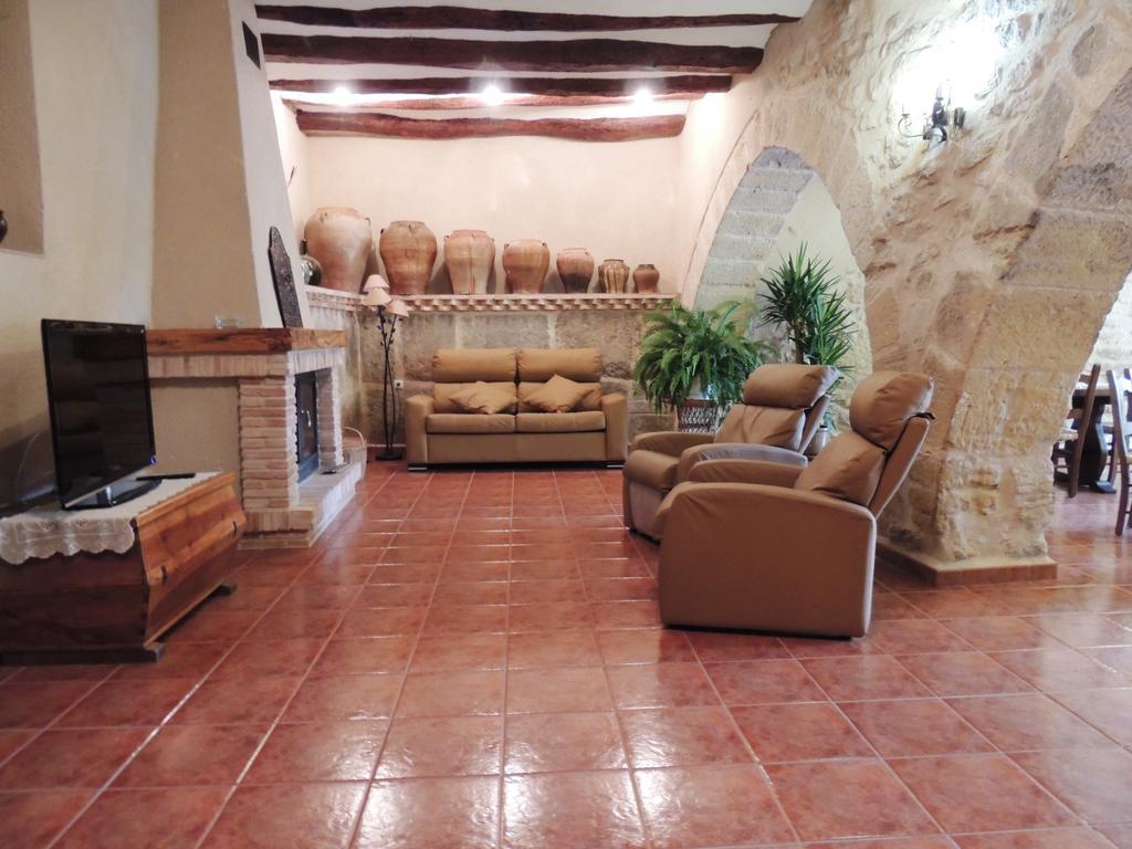 Las Bodegas Del Gilo Valdealgorfa Ngoại thất bức ảnh