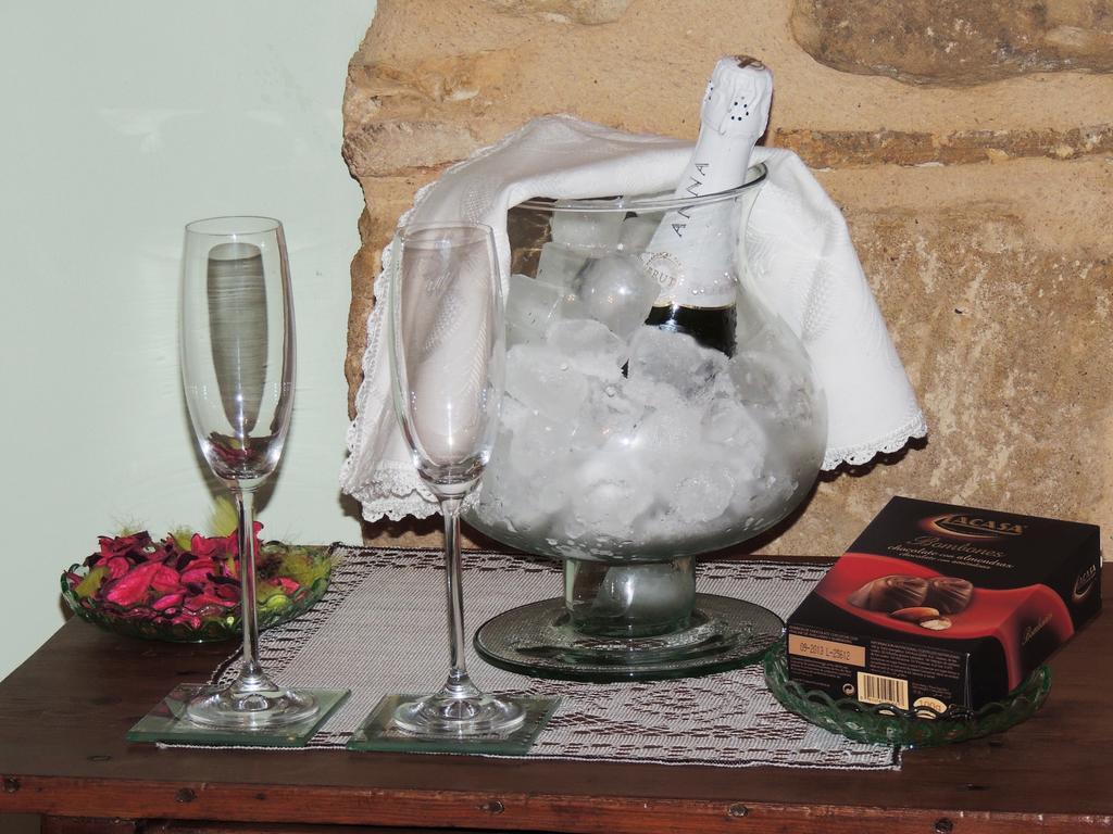 Las Bodegas Del Gilo Valdealgorfa Ngoại thất bức ảnh